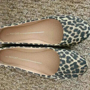 Leopard print flats 